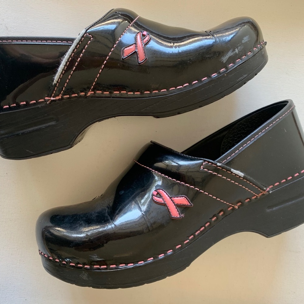 Dansko breast cancer clogs